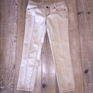 Mossimo Crop / Capri - Wheat - Size 3